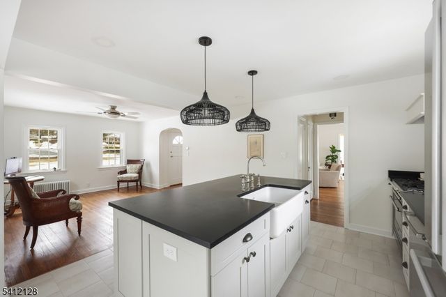 607 Foothill Rd, Bridgewater Twp., NJ 08807