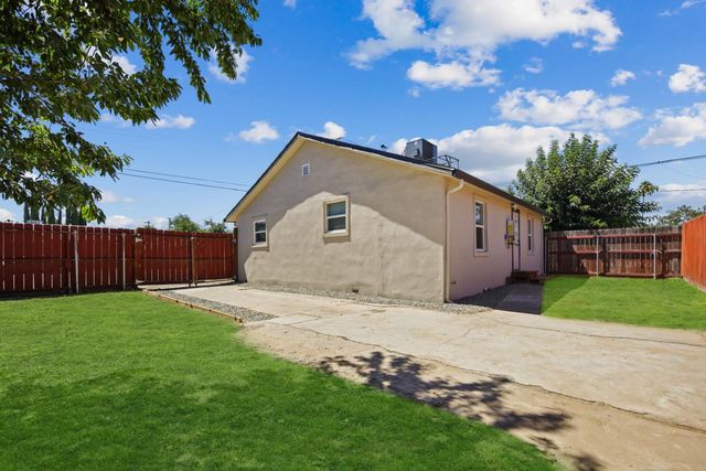 1368 N Newport Ave, Stockton, CA 95205