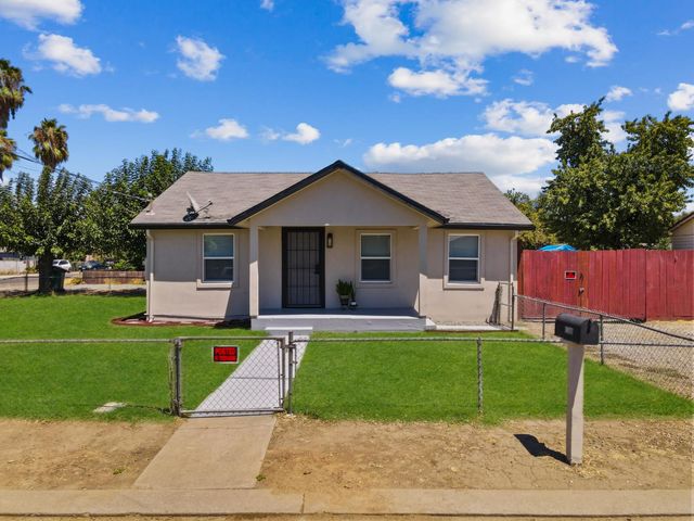 1368 N Newport Ave, Stockton, CA 95205