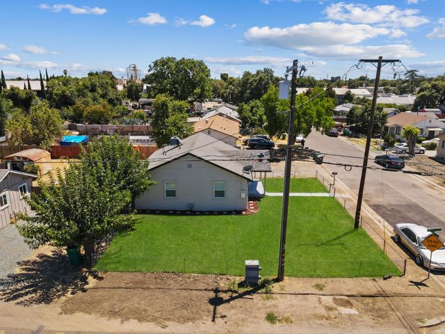 1368 N Newport Ave, Stockton, CA 95205