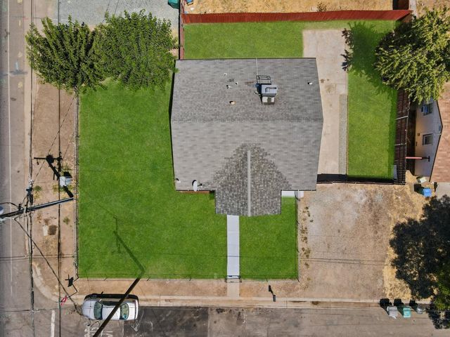 1368 N Newport Ave, Stockton, CA 95205