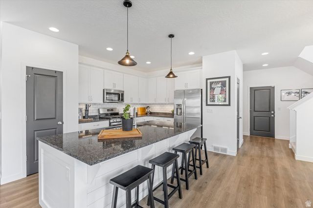 11671 S NIGHT HERON RD, South Jordan, UT 84009