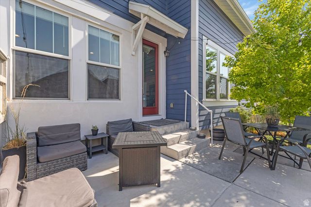 11671 S NIGHT HERON RD, South Jordan, UT 84009