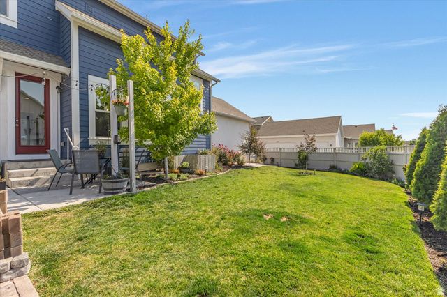 11671 S NIGHT HERON RD, South Jordan, UT 84009