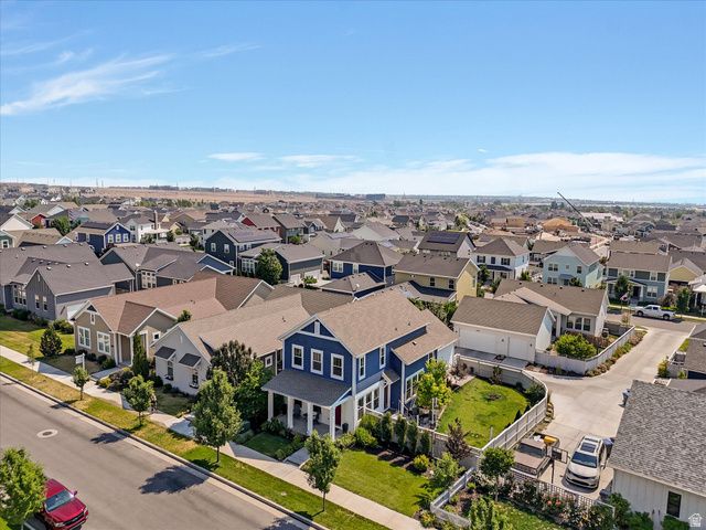 11671 S NIGHT HERON RD, South Jordan, UT 84009