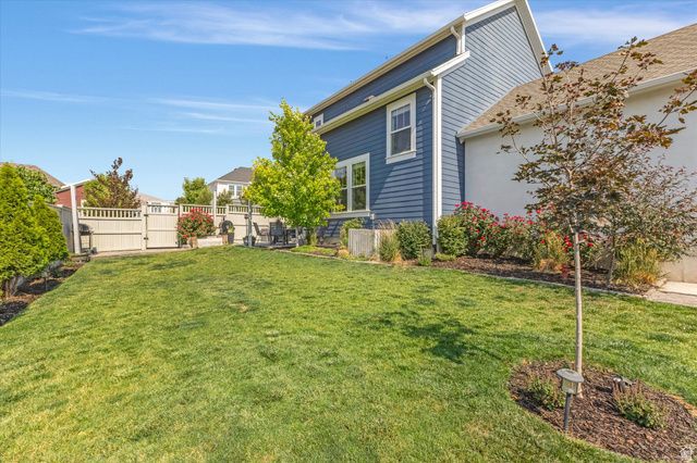 11671 S NIGHT HERON RD, South Jordan, UT 84009