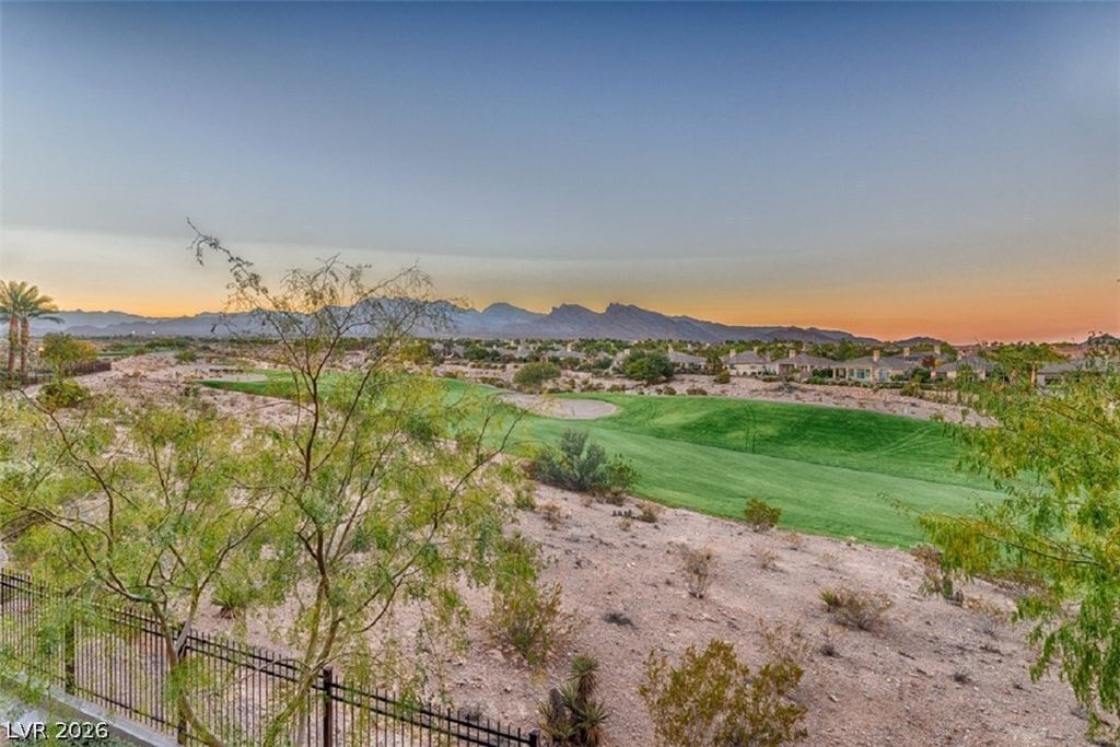 9212 Tesoras Drive 202, Las Vegas, NV 89144 — photo 4