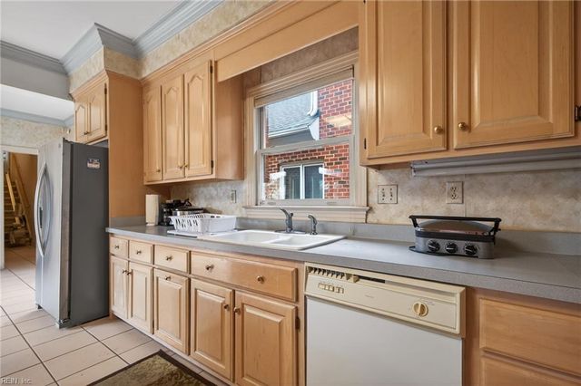 1551 Bordeaux PL, Norfolk, VA 23509