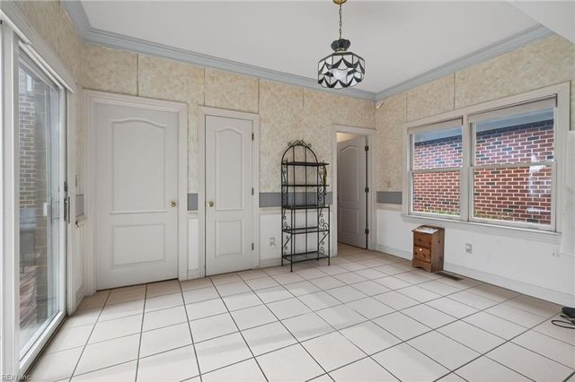 1551 Bordeaux PL, Norfolk, VA 23509