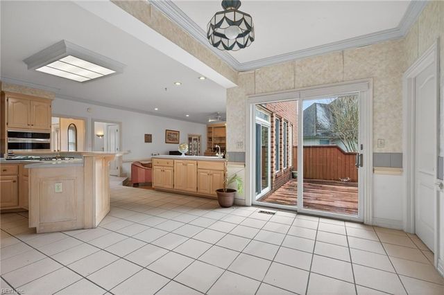 1551 Bordeaux PL, Norfolk, VA 23509