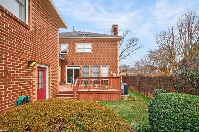 1551 Bordeaux PL, Norfolk, VA 23509