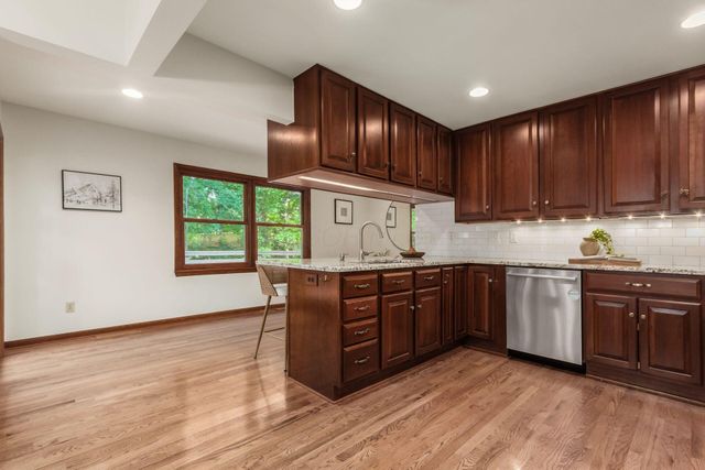 3685 Sunset Drive, Upper Arlington, OH 43221