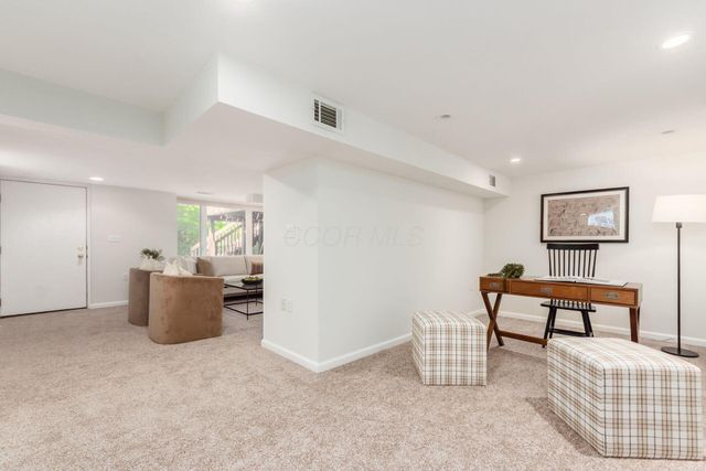 3685 Sunset Drive, Upper Arlington, OH 43221