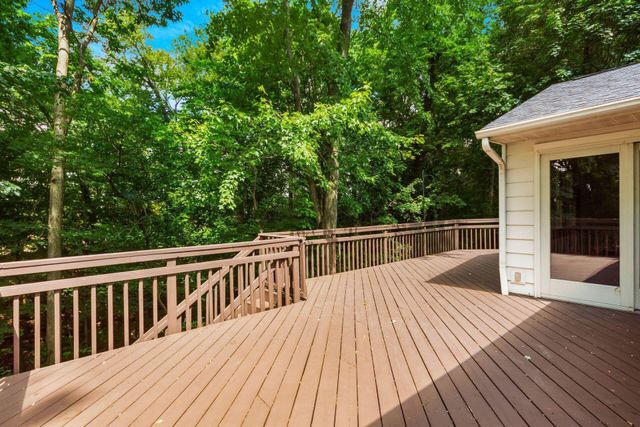 3685 Sunset Drive, Upper Arlington, OH 43221