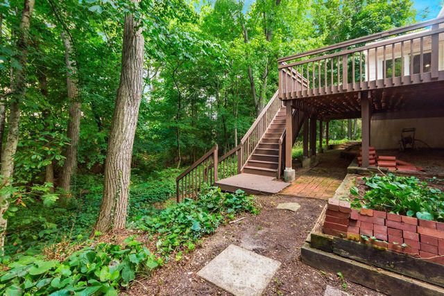 3685 Sunset Drive, Upper Arlington, OH 43221
