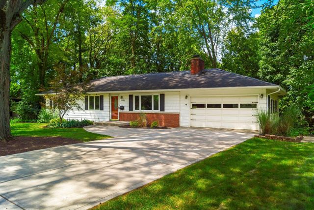 3685 Sunset Drive, Upper Arlington, OH 43221