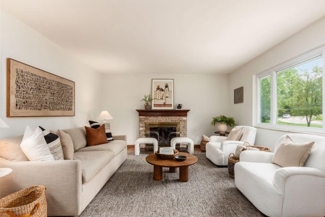 3685 Sunset Drive, Upper Arlington, OH 43221