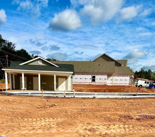 13 Leacock Drive, Fountain Inn, SC 29644