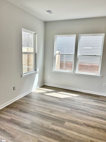 13 Leacock Drive, Fountain Inn, SC 29644