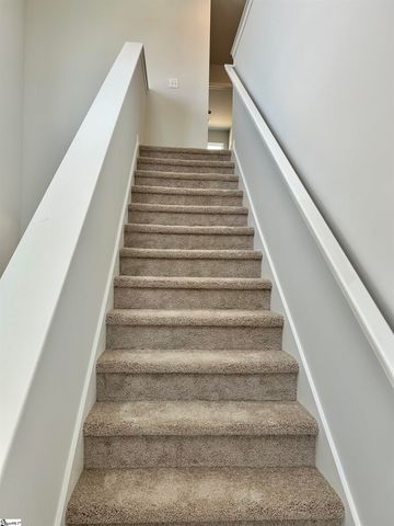 13 Leacock Drive, Fountain Inn, SC 29644