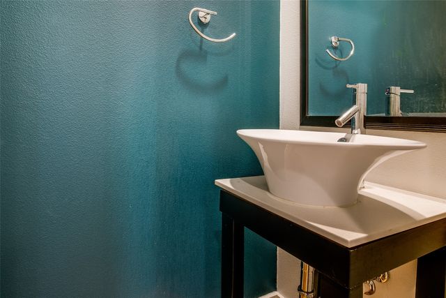 4618 Cedar Springs Road D, Dallas, TX 75219