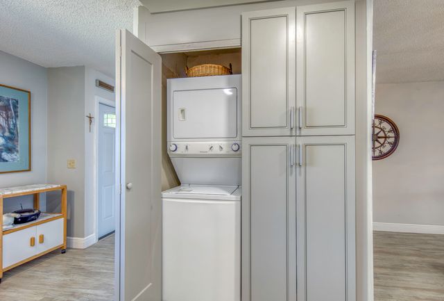 1720 NW 20th Street 201, Delray Beach, FL 33445