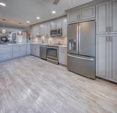 1720 NW 20th Street 201, Delray Beach, FL 33445