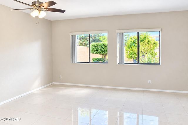 6810 W NICOLET Avenue, Glendale, AZ 85303