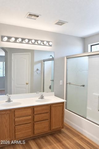 6810 W NICOLET Avenue, Glendale, AZ 85303