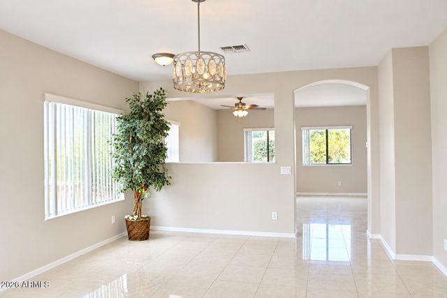 6810 W NICOLET Avenue, Glendale, AZ 85303