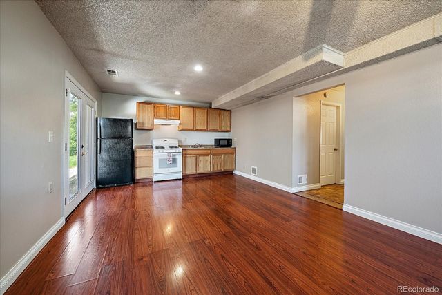 5042 Scranton Street, Denver, CO 80239