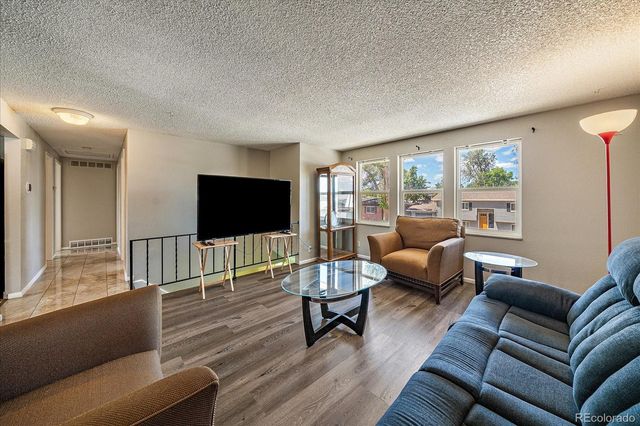 5042 Scranton Street, Denver, CO 80239