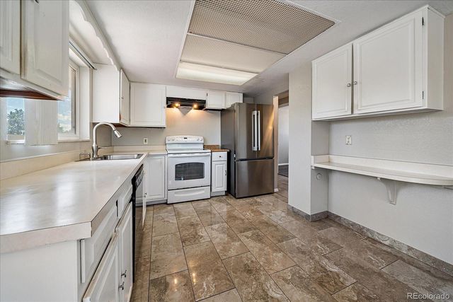 5042 Scranton Street, Denver, CO 80239