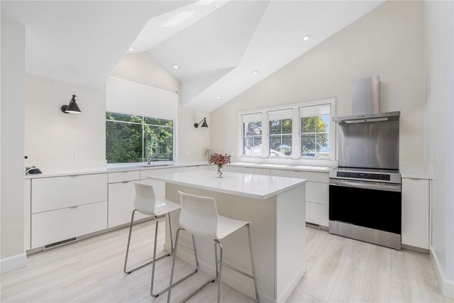 49 Keeher Avenue, Newport, RI 02840