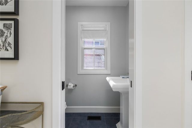 49 Keeher Avenue, Newport, RI 02840