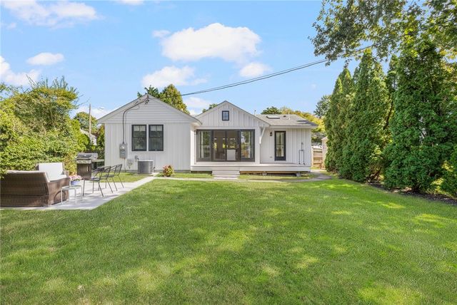 49 Keeher Avenue, Newport, RI 02840