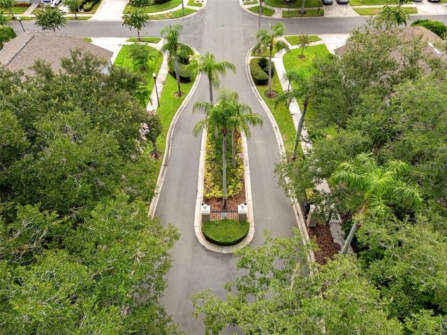19425 MELODY FAIR PLACE, Lutz, FL 33558