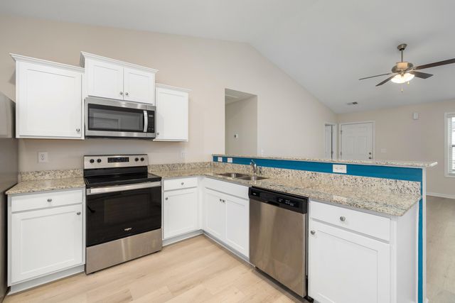 2147 Stillpointe Drive, Sumter, SC 29154