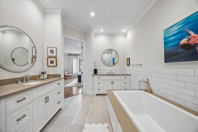 1710 Michigan Street, Houston, TX 77006