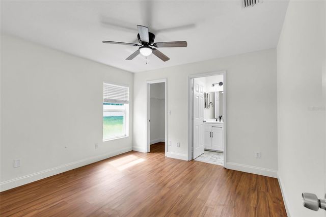 40206 PALM STREET, Lady Lake, FL 32159
