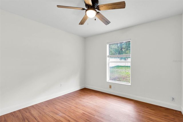40206 PALM STREET, Lady Lake, FL 32159