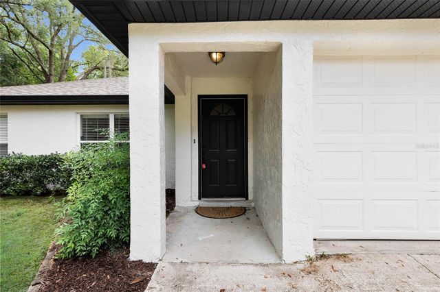 40206 PALM STREET, Lady Lake, FL 32159
