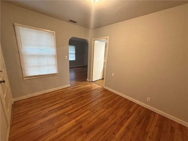 120 Paris Avenue, Mobile, AL 36606