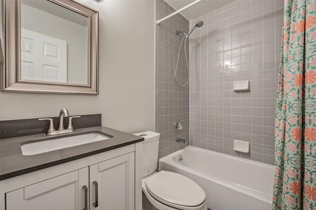 3220 W BAY VILLA AVENUE, Tampa, FL 33611