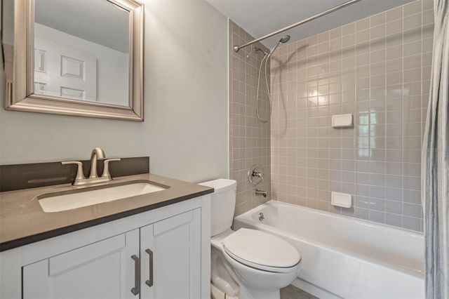 3220 W BAY VILLA AVENUE, Tampa, FL 33611