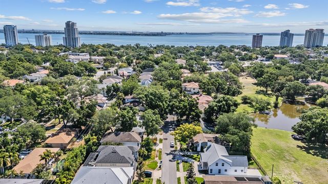 3220 W BAY VILLA AVENUE, Tampa, FL 33611