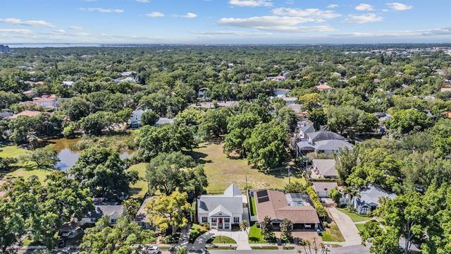 3220 W BAY VILLA AVENUE, Tampa, FL 33611