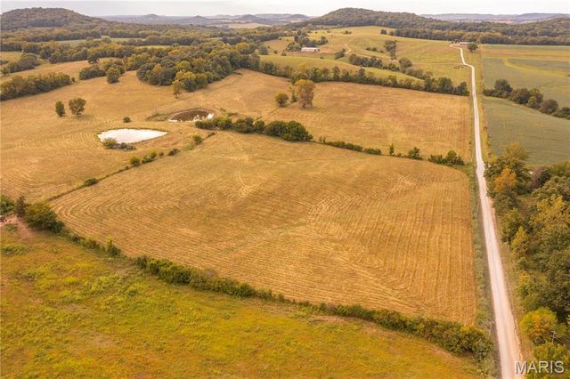 255 Gnade Road, Elsberry, MO 63343