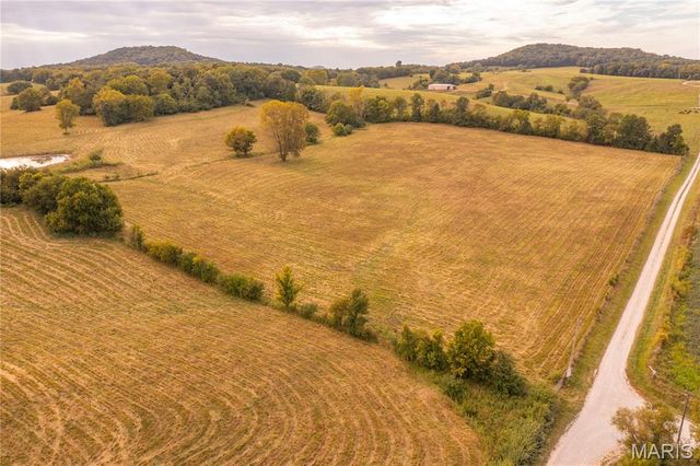 255 Gnade Road, Elsberry, MO 63343