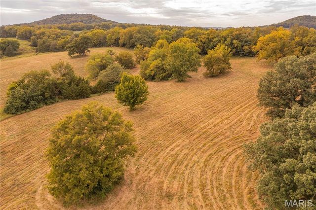 255 Gnade Road, Elsberry, MO 63343